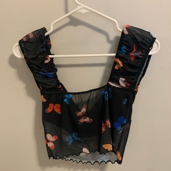 Black Butterfly Print Top - Picture 7 of 8